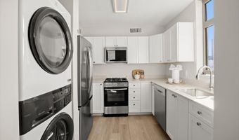 7111 WOODMONT Ave 402, Bethesda, MD 20815