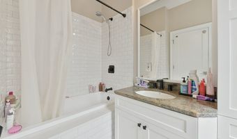 467 E 8th 1A, Boston, MA 02127