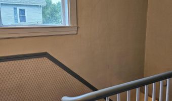 103 4th St, Bangor, ME 04401