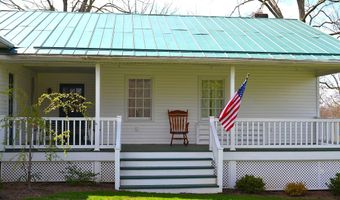 5557 Flat Mountain Rd, Alderson, WV 24910