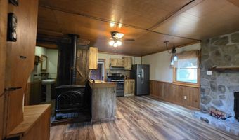 1904 W 19th Ave, Arkdale, WI 54613
