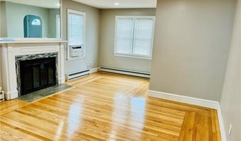 74 Leslie St, Cranston, RI 02910