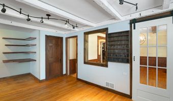 76 Spruce St, Brattleboro, VT 05301