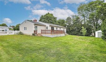 4 Johnson Ct, Bristol, RI 02809