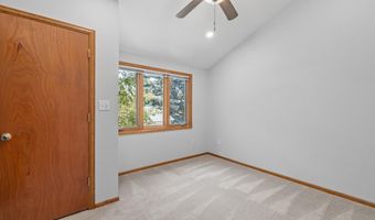 207 CARLSON St, Cheyenne, WY 82009