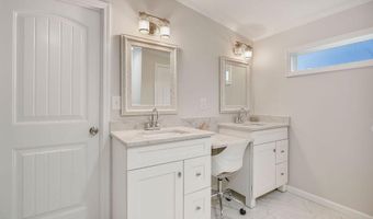 63 Carolina Dr, Angier, NC 27501