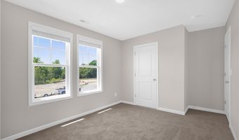 80 Coachman Ln, Autryville, NC 28318