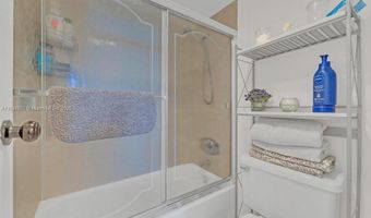 20301 W Country Club Dr 1421, Aventura, FL 33180