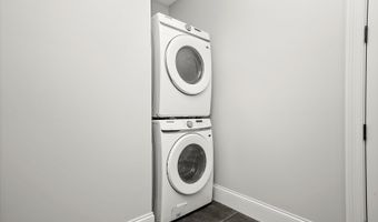 1418 W Maude Ave, Arlington Heights, IL 60004