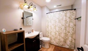 39450 N Circle Ave, Antioch, IL 60002