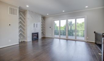23098 SULLIVANS COVE Sq, Brambleton, VA 20148