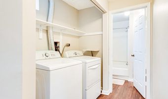 3381 MONARCH Ln, Annandale, VA 22003