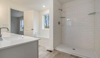 7946 Snow View Dr SE, Alto, MI 49302