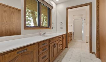 39081 N Sheridan Rd, Antioch, IL 60002