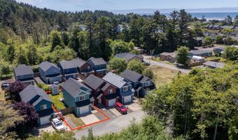 8465 S HOLLYHOCK St, Rockaway Beach, OR 97136