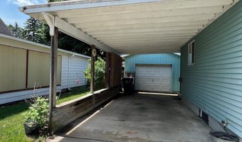 831 N River Ave, Alma, MI 48801
