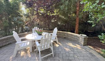 10 SAILORS Way, Annapolis, MD 21403