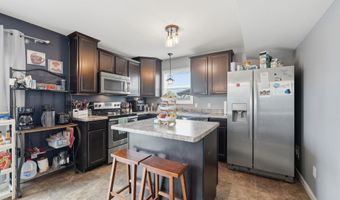 2018 Greyson Dr, Auburn, IN 46706