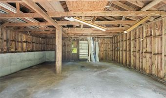 260 Woodville Alton Rd, Hopkinton, RI 02832