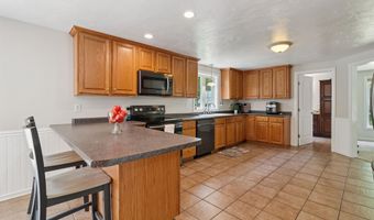 60 Lady Slipper Ln, Chester, NH 03036