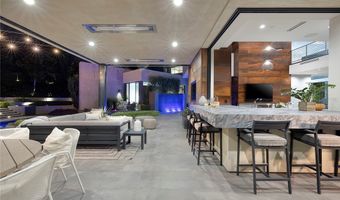 21 Drifting Shadow Way, Las Vegas, NV 89135