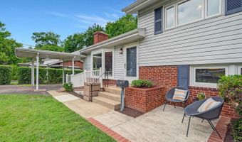 4808 BRADFORD Dr, Annandale, VA 22003