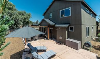 1049 SE 6th St, Bend, OR 97702