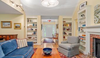 36 Pickman Dr, Bedford, MA 01730