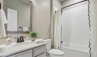 43498 APPLE ORCHARD Sq, Ashburn, VA 20148