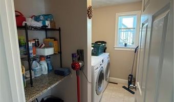 6 Wilson St, Bristol, RI 02809