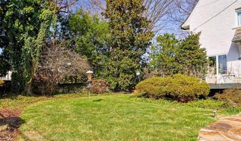 2730 W CHEW St, Allentown, PA 18104