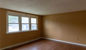64 Perkins Ave, Cranston, RI 02910