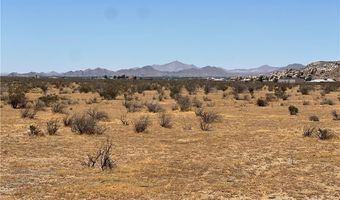 5 Del Oro Rd, Apple Valley, CA 92308