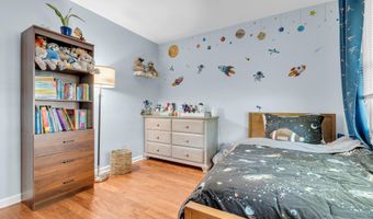186 Van Brackle Rd, Aberdeen, NJ 07747