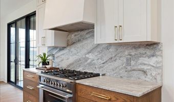 742 Honey Crk, Ada, MI 49301