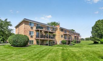 824 W College Blvd 201, Addison, IL 60101