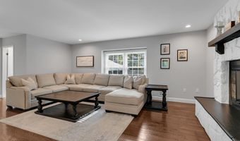 34 Green Meadow Blvd, Middletown, NJ 07748