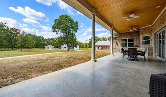 9854 S HWY 259 Hwy S, De Kalb, TX 75559
