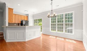 121 Finsbury Ln, Woodstock, GA 30188