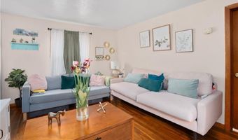 370 Montgomery Ave, Cranston, RI 02905