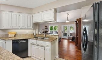 75 Rath Dr, Bella Vista, AR 72715