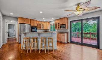 844 SUMMERSET Dr, Hockessin, DE 19707