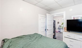 171 Lyon Ave, East Providence, RI 02914