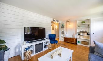 33 Providence Ave, East Providence, RI 02915