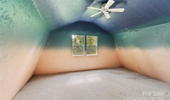 32 Delano Rd, Asheville, NC 28805