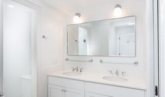 575 Tuckerman Ave 1, Middletown, RI 02842