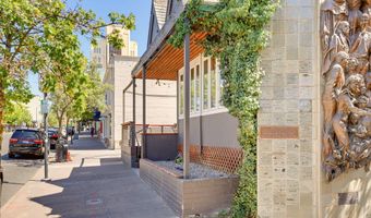 120 E Main St, Ashland, OR 97520