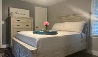 48 Sixteenth St, Bangor, ME 04401