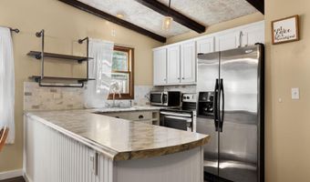 1304 Swanhill Dr, Albert Lea, MN 56007