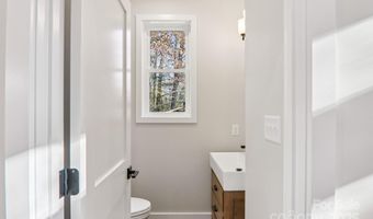 3 Fourth St, Asheville, NC 28803